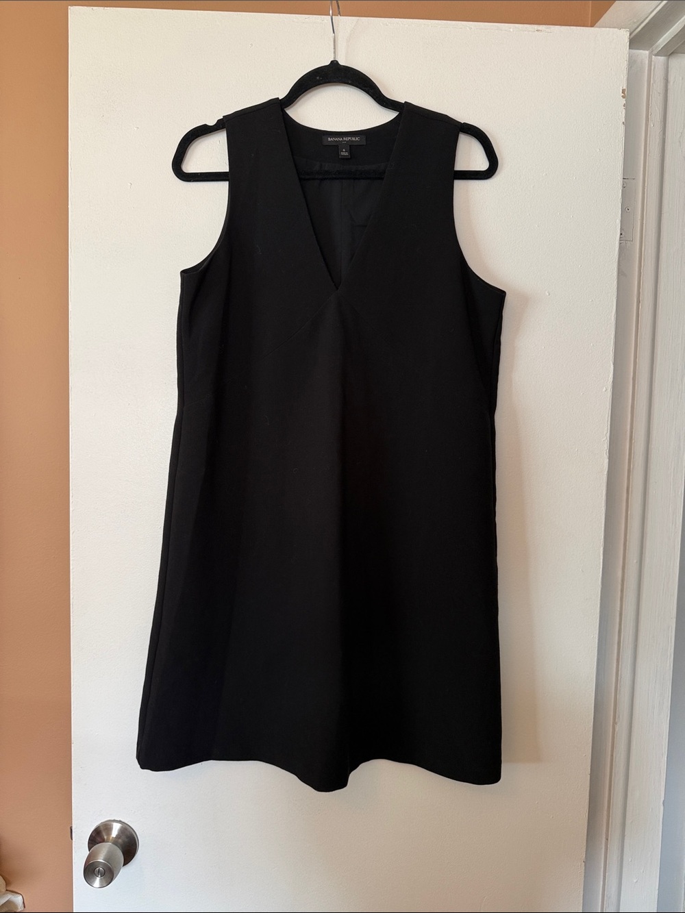 Banana Republic Black V-Neck Shift Mini Dress